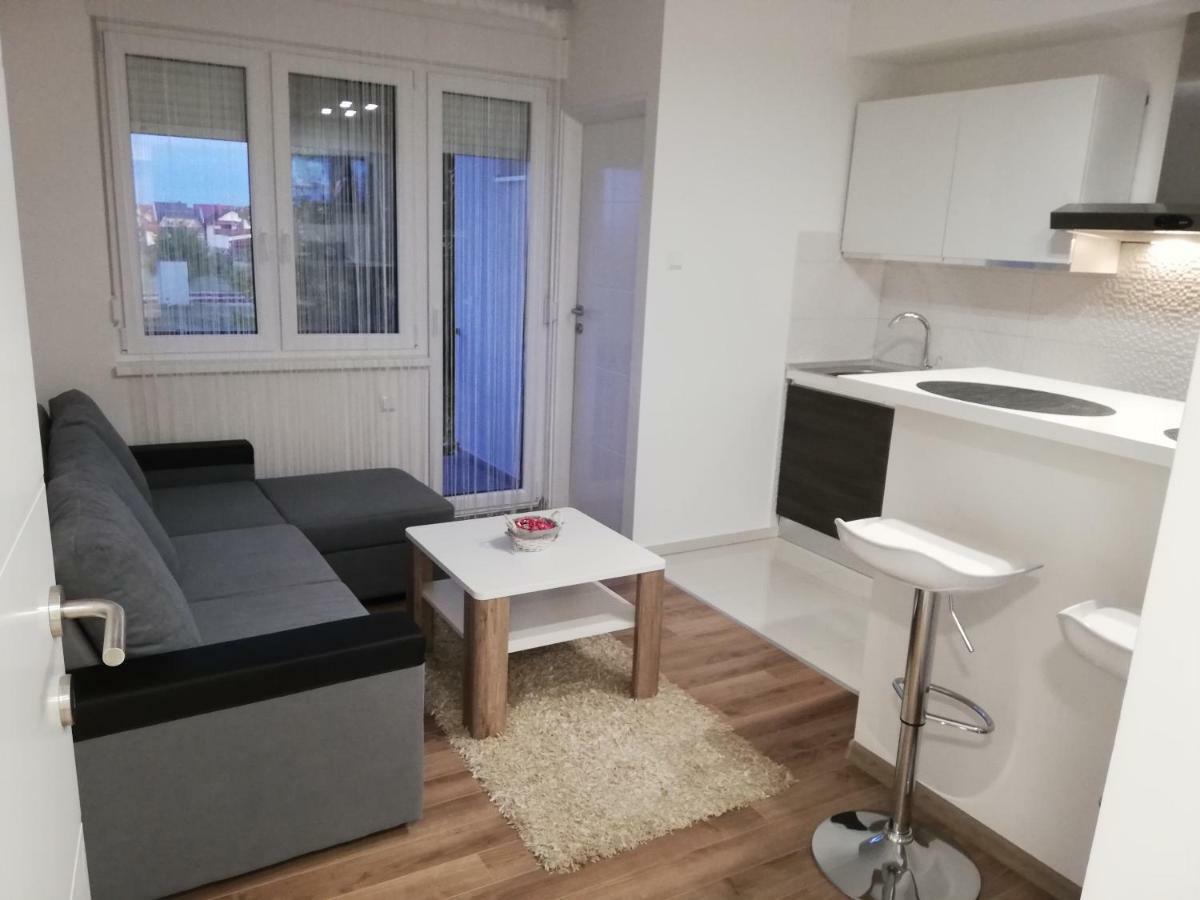 Apartman Skribulja Zupanja Exterior foto